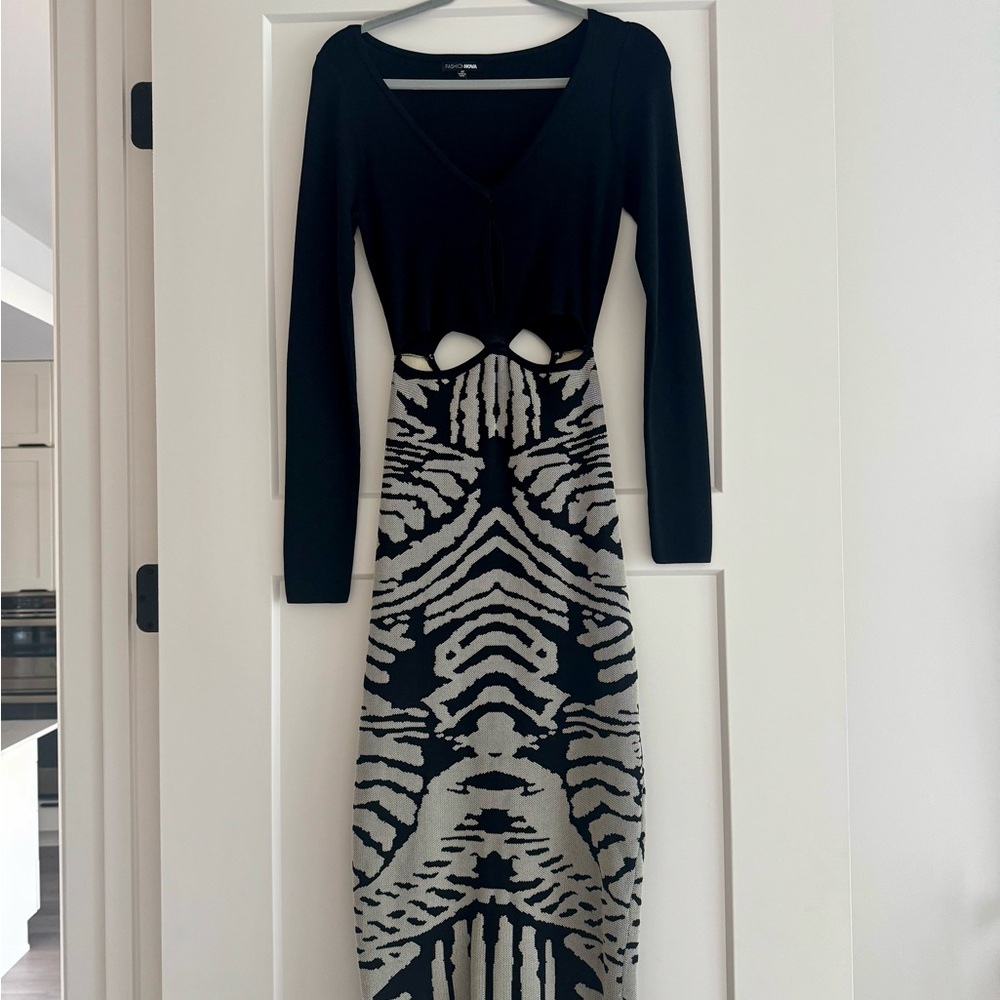 Elegant Black and Gray Patterned Dress